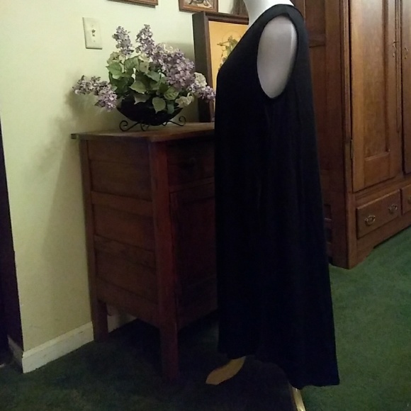 Dress - Picture 2 of 5